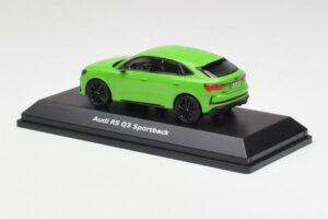 Audi RSQ3 F3 Sportback Grün Minichamps 1:43 5012013631 Metall – Bild 3 von 4