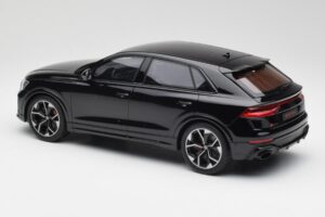 Audi RSQ8 Night Schwarz GT Spirit 1:18 GT305 Resin – Bild 5 von 6
