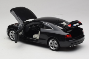 Audi S5 B8 Coupe Schwarz Norev 1:18 188360 Metall – Bild 5 von 8