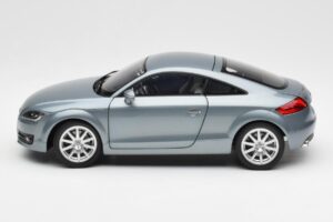 Audi TT 8J Kondorgrau Minichamps 1:18 5010500415 Metall – Bild 4 von 8