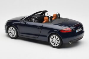 Audi TT 8J Roadster Tiefseeblau Minichamps 1:18 5010500525 Metall – Bild 7 von 8