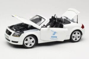 Audi TT 8N Cabriolet Weiss Maisto 1:18 56065 Metall – Bild 2 von 8