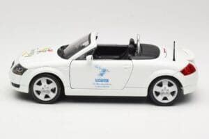 Audi TT 8N Cabriolet Weiss Maisto 1:18 56065 Metall – Bild 4 von 8