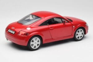 Audi TT 8N Coupe Rot Revell 1:18 89909092 Metall – Bild 3 von 8