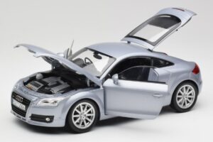 Audi TT 8N RHD Lake Silber Metallic Minichamps 1:18 150015020 Metall – Bild 2 von 8