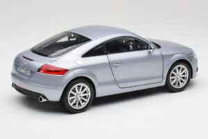 Audi TT 8N RHD Lake Silber Metallic Minichamps 1:18 150015020 Metall – Bild 3 von 8