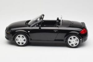 Audi TT 8N Roadster Black Metallic Minichamps 1:18 155017030 Metall – Bild 3 von 6
