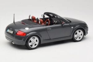 Audi TT 8N Roadster Grau Maisto 1:18 50346 Metall – Bild 3 von 8