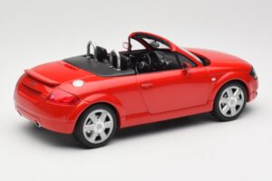 Audi TT 8N Roadster Rot Minichamps 1:18 155017032 Metall – Bild 2 von 6