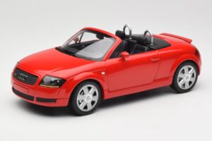 Audi TT 8N Roadster Rot Minichamps 1:18 155017032 Metall