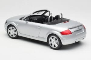 Audi TT 8N Roadster Silver Metallic Minichamps 1:18 155017031 Metall – Bild 5 von 6