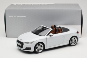 Audi TT 8S Roadster Glacier White Minichamps 1:18 5011400515 Metall – Bild 8 von 8