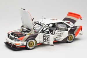 Audi V8 Quattro DTM #44 Team AZR F. Jelinski 1991 Minichamps 1:18 100911044 Metall – Bild 2 von 8
