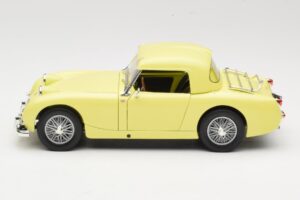 Austin-Healey Sprite Mk1 Gelb Revell 1:18 8835 Metall – Bild 4 von 8