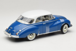 Auto Union 1000 S Coupe Blau Weiss Revell 1:18 08909 Metall – Bild 2 von 6