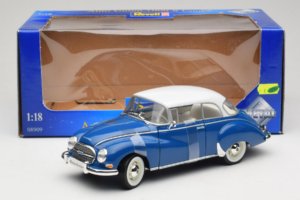 Auto Union 1000 S Coupe Blau Weiss Revell 1:18 08909 Metall – Bild 6 von 6