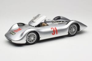 Auto Union Typ C Stromlinie #31 B. Rosemeyer 1937 Silber Revell 1:18 08436 Metall – Bild 2 von 8