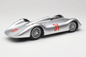 Auto Union Typ C Stromlinie #31 B. Rosemeyer 1937 Silber Revell 1:18 08436 Metall – Bild 3 von 8