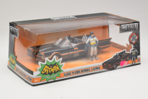 Batmobile Mit Batman-Figur Metals Diecast 1:24 98259 Metall – Bild 2 von 3