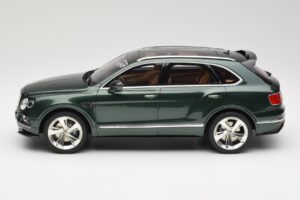 Bentley Bentayga Styling Pack Grün GT Spirit 1:18 GT133 Resin – Bild 3 von 6
