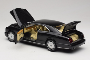 Bentley Brooklands Schwarz Minichamps 1:18 100139600 Metall – Bild 5 von 8