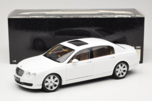 Bentley Continental Flying Spur Weiss Minichamps 1:18 100139461 Metall – Bild 8 von 8