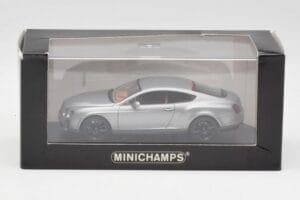 Bentley Continental GT Grau Mit Schwarzen Felgen Minichamps 1:43 BENTLEY001 Metall – Bild 4 von 4