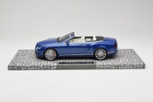 Bentley Continental GT Speed Cabriolet Blau Minichamps 1:18 107139331 Metall – Bild 3 von 6