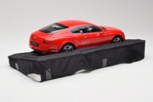 Bentley Continental GT St. James Red Minichamps 1:18 100139922 Metall – Bild 3 von 8