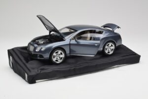 Bentley Continental GT Thunder Grau Minichamps 1:18 BL835 – Bild 2 von 8