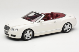 Bentley Continental GTC Weiss Minichamps 1:18 100139032 Metall