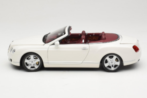 Bentley Continental GTC Weiss Minichamps 1:18 100139032 Metall – Bild 4 von 8