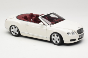 Bentley Continental GTC Weiss Minichamps 1:18 100139032 Metall – Bild 6 von 8