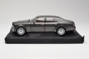 Bentley Mulsanne Brodgar Metallic Minichamps 1:18 BL843 Metall – Bild 4 von 8