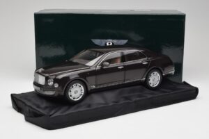 Bentley Mulsanne Burnt Oak Minichamps 1:18 100139905 Metall – Bild 8 von 8