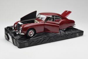 Bentley R-Type Continental Tudor Rot Minichamps 1:18 100139421 Metall – Bild 2 von 8