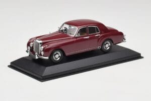 Bentley S1 Continental Flying Spur Burgunder Minichamps 1:43 436139550 Metall – Bild 2 von 4