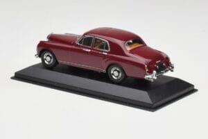 Bentley S1 Continental Flying Spur Burgunder Minichamps 1:43 436139550 Metall – Bild 3 von 4