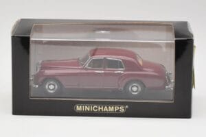 Bentley S1 Continental Flying Spur Burgunder Minichamps 1:43 436139550 Metall – Bild 4 von 4