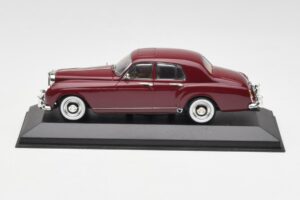 Bentley S1 Continental Flying Spur Creme Minichamps 1:43 436139551 Metall