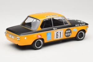 BMW 1600-2 BMW Alpina #61 R. Herzog / N. Lauda DNF 6 Hours Nurburgring 1970 Minichamps 1:18 155702661 Metall – Bild 2 von 6