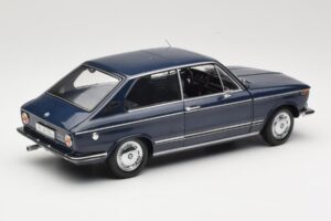 BMW 1600 Touring Blau Minichamps 1:18 80430145823 Metall – Bild 3 von 8