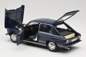 BMW 1600 Touring Blau Minichamps 1:18 80430145823 Metall – Bild 5 von 8