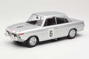 BMW 1800 TiSA #6 J. Munaron / K. Eppelein 24 Hours of Spa 1965 Minichamps 1:18 155652906 Metall