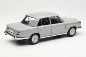 BMW 1800 TiSA Bernina Grau AUTOart 1:18 70621 Metall – Bild 3 von 8