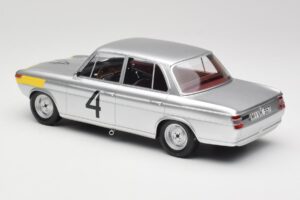 BMW 1800 TiSA #4 J. Ickx / J. van Ophem 24 Hours of Spa 1965 Winners Minichamps 1:18 107652504 Resin – Bild 5 von 6