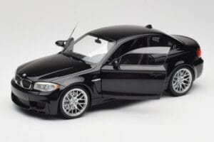 BMW 1M Coupe E82 Black Metallic Minichamps 1:18 110020021 Metall – Bild 2 von 8