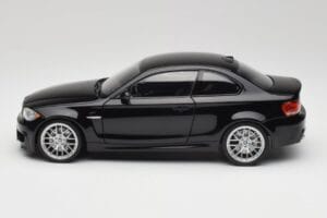 BMW 1M Coupe E82 Black Metallic Minichamps 1:18 110020021 Metall – Bild 4 von 8