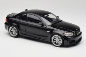 BMW 1M Coupe E82 Black Metallic Minichamps 1:18 110020021 Metall – Bild 6 von 8