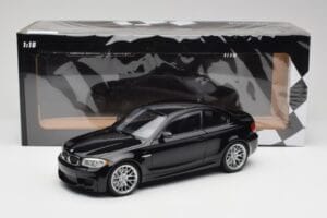 BMW 1M Coupe E82 Black Metallic Minichamps 1:18 110020021 Metall – Bild 8 von 8